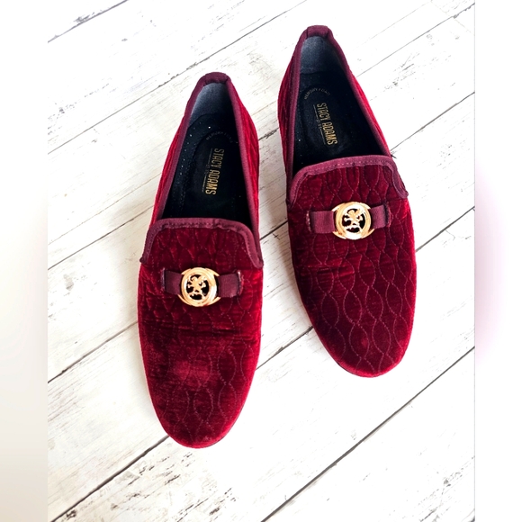 Stacy Adam's Mens Valet Slip On Burgundy Velvet Velour Loafers Shoes Gold Detail - Picture 4 of 14